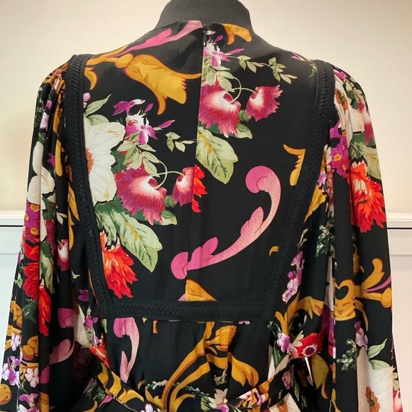 Floral Black Midi Dress - Picture 9 of 16